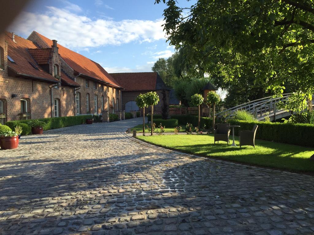 B&B De Rentmeesterhoeve Reningelst Exterior foto